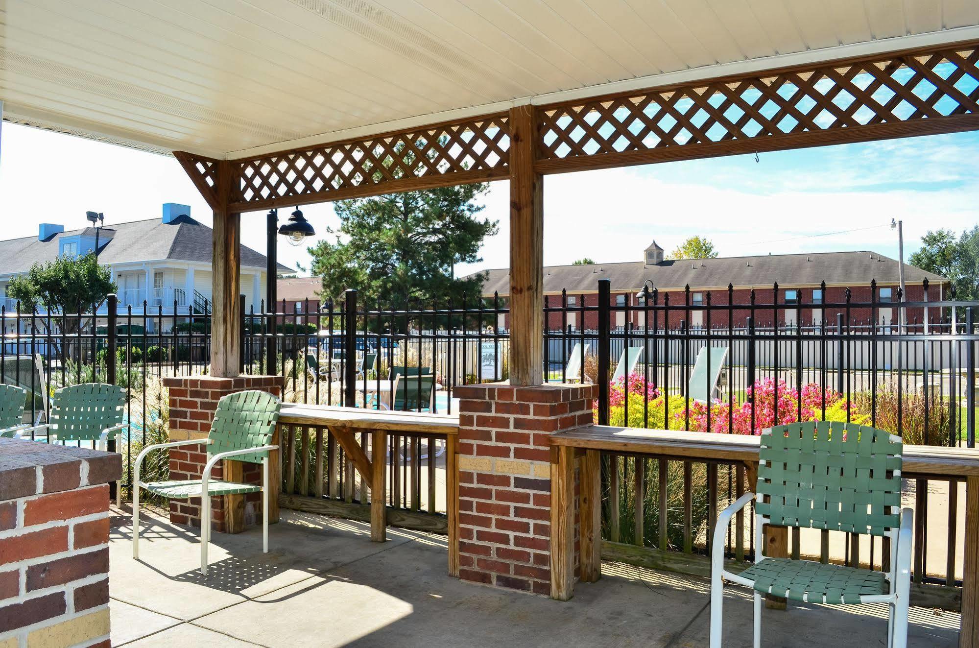 Intown Suites Extended Stay Decatur Al 외부 사진